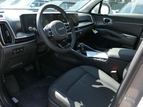 2025 Kia Sorento X-Line EX