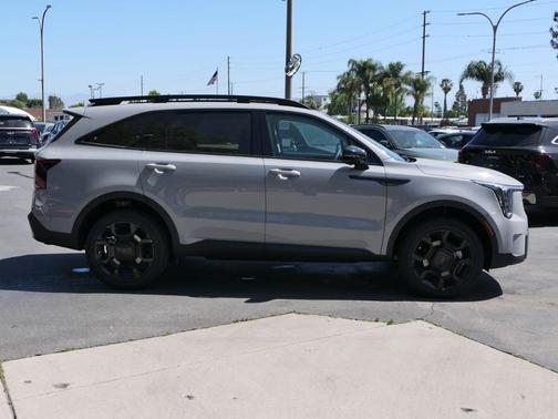 2025 Kia Sorento SX
