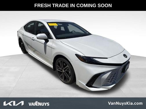 Pearl 2026 Toyota Camry XSE