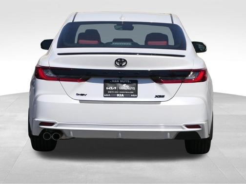Pearl 2026 Toyota Camry XSE