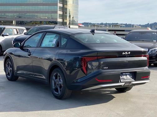 2026 Kia K4 