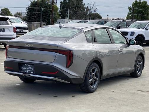 2026 Kia K4 