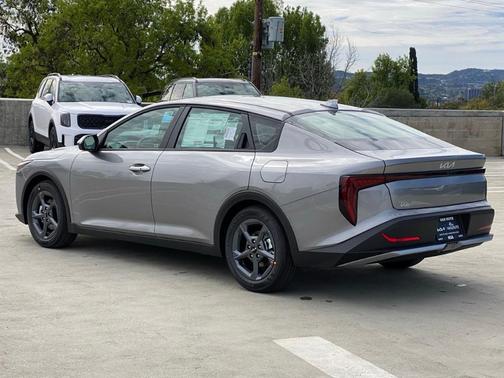 2026 Kia K4 