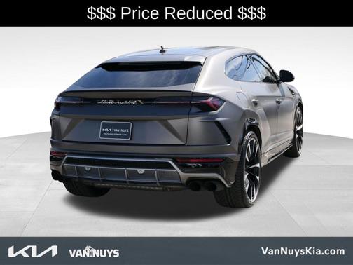 2021 Lamborghini Urus Base