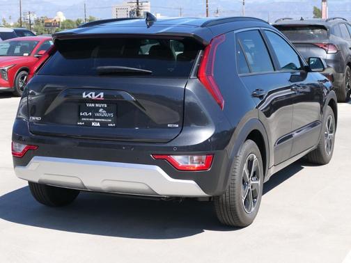 2025 Kia Niro EX