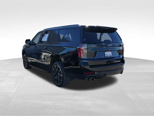 2025 Chevrolet Suburban RST