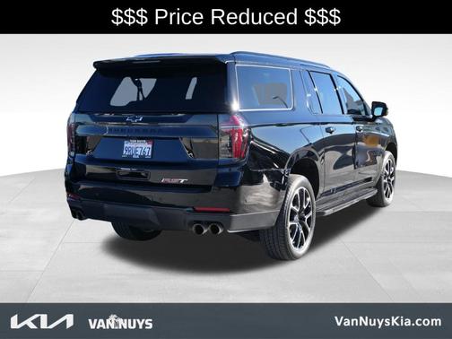 2025 Chevrolet Suburban RST