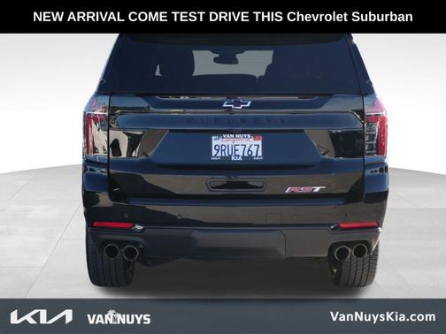 2025 Chevrolet Suburban RST