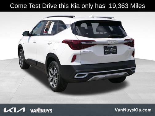 2022 Kia Seltos EX