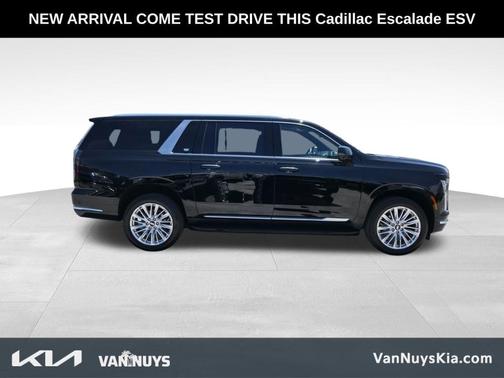 2025 Cadillac Escalade ESV Premium Luxury