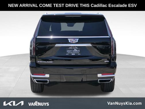 2025 Cadillac Escalade ESV Premium Luxury