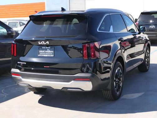2025 Kia Sorento S