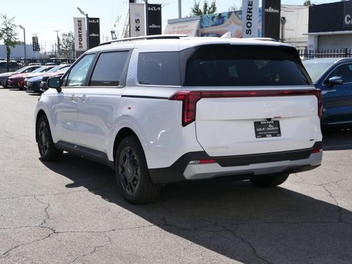 2025 Kia Carnival Hybrid EX