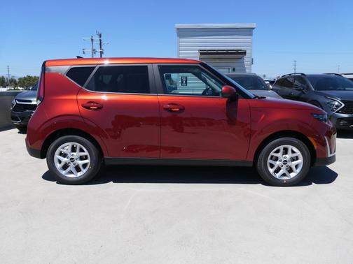 2025 Kia Soul S