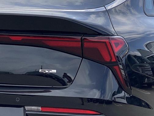 Aurora Black 2026 Kia K5 GT-Line