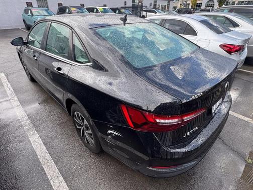 Deep Black Pearl Effect 2023 Volkswagen Jetta 1.5T S