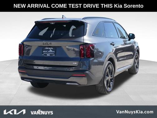 Gray 2026 Kia Sorento Hybrid X-LINE SX PRESTIGE