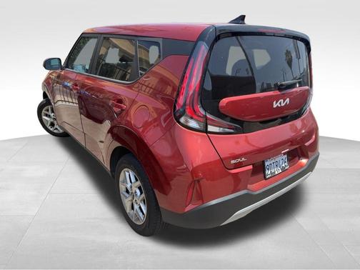 Orange 2023 Kia Soul LX