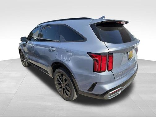 Silver 2023 Kia Sorento SX