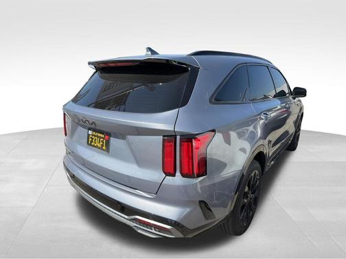 Silver 2023 Kia Sorento SX
