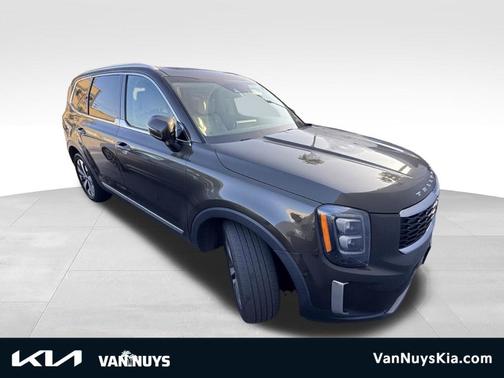 Moss Green 2022 Kia Telluride EX