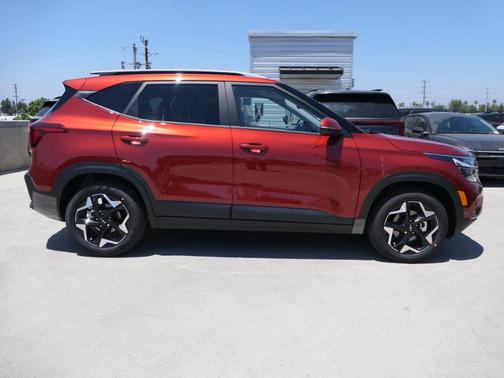 2025 Kia Seltos S