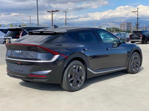 Metal 2025 Kia EV6 Light Long Range
