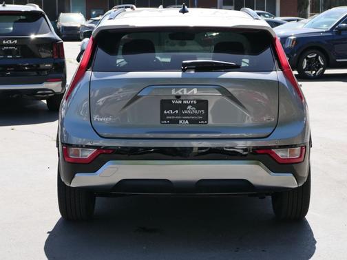 2025 Kia Niro EX Touring