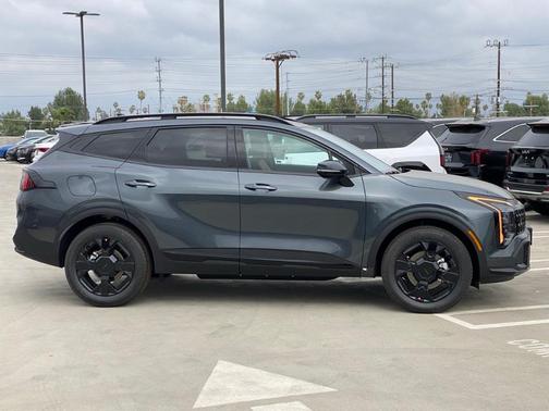 2026 Kia Sportage Plug-In Hybrid X-Line