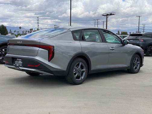 Steel Gray 2026 Kia K4 LXS