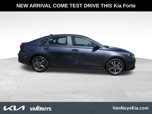 2022 Kia Forte LXS