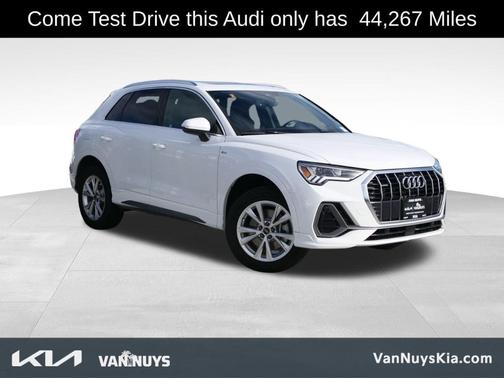2024 Audi Q3 45 S line Premium