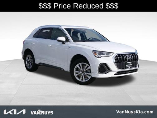 2024 Audi Q3 45 S line Premium