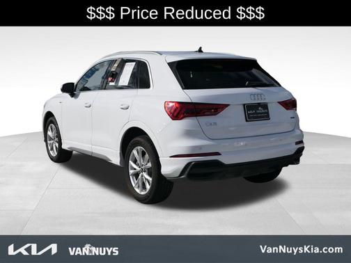 2024 Audi Q3 45 S line Premium