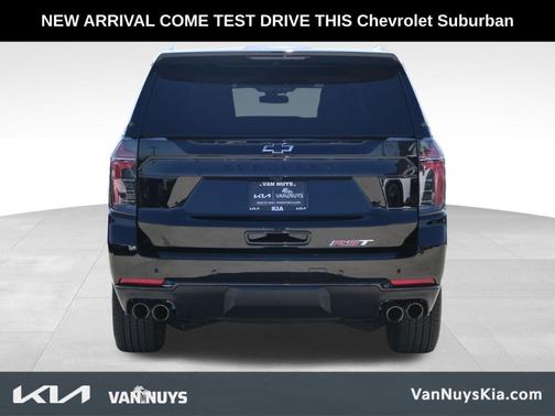 2025 Chevrolet Suburban RST