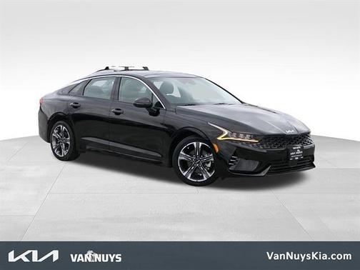 Ebony Black 2022 Kia K5 EX