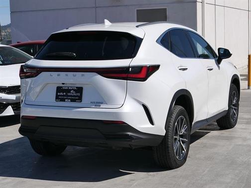 Eminent White Pearl 2023 Lexus NX 350 Base