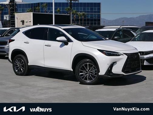 Eminent White Pearl 2023 Lexus NX 350 Base