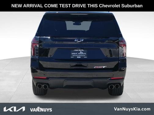 2025 Chevrolet Suburban RST