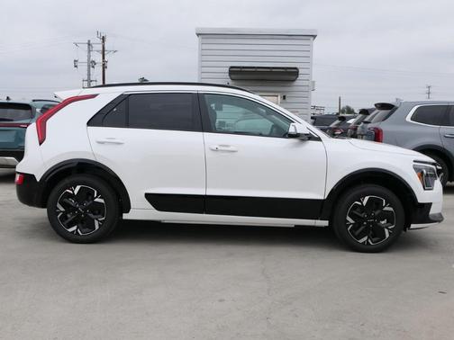 2025 Kia Niro EV Wind