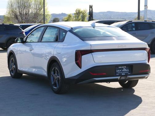 2025 Kia K4 