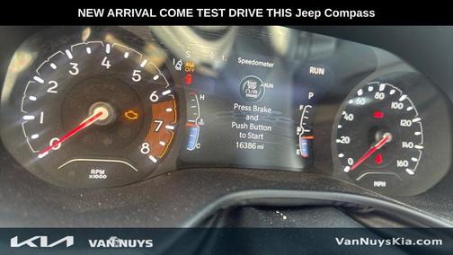 Bright White Clearcoat 2022 Jeep Compass Latitude