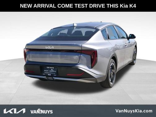 2025 Kia K4 EX