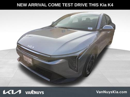 2025 Kia K4 EX