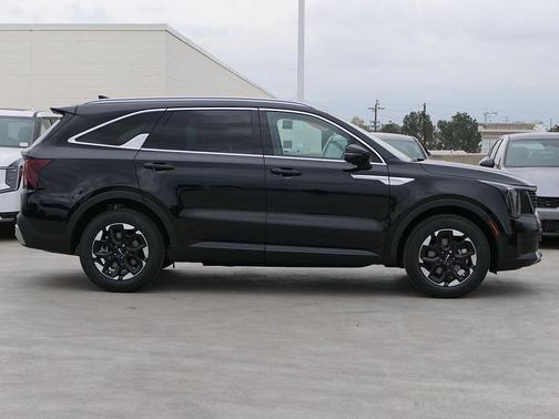 Ebony Black 2026 Kia Sorento S