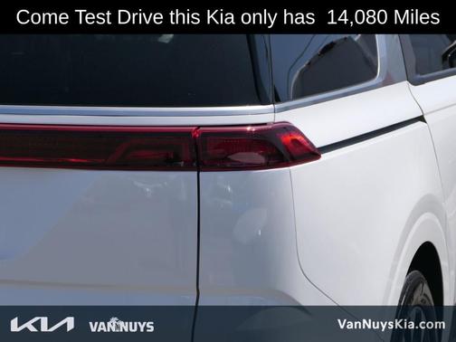 2024 Kia Carnival EX