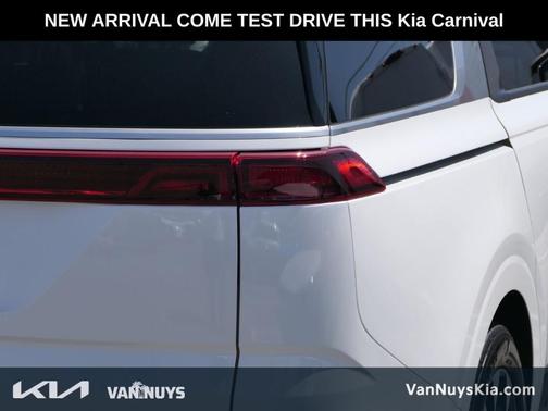 2024 Kia Carnival EX