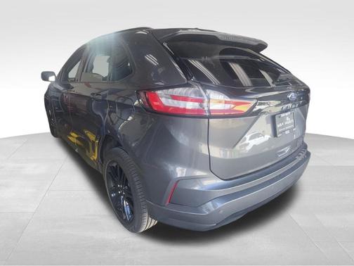 2022 Ford Edge ST Line