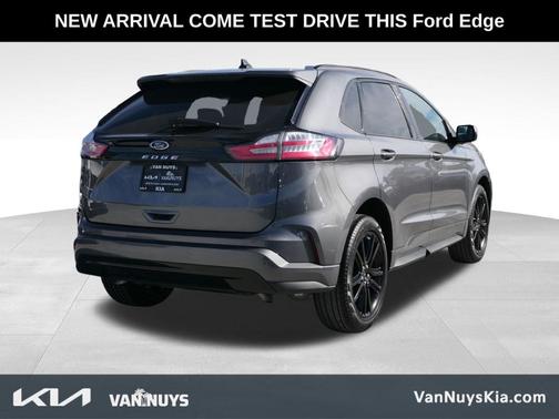 2022 Ford Edge ST Line
