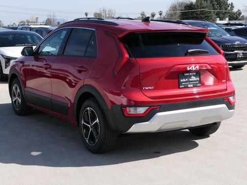 2025 Kia Niro LX